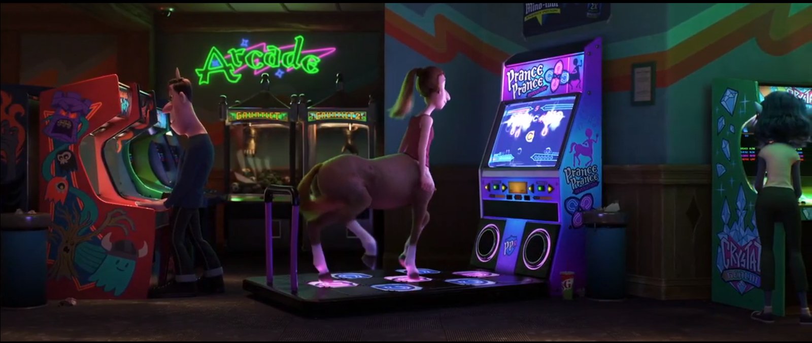 someone else noticed that the centaurs in the movie "onward" go around full commando? and before someone says, "who's going to be looking at a horse's pussy"